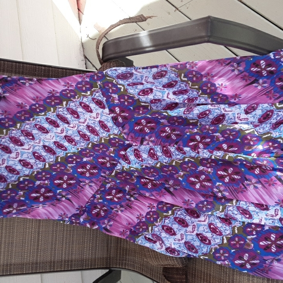 Womens Soft Multi color Dress. 14. NWOT Not available - Picture 4 of 8